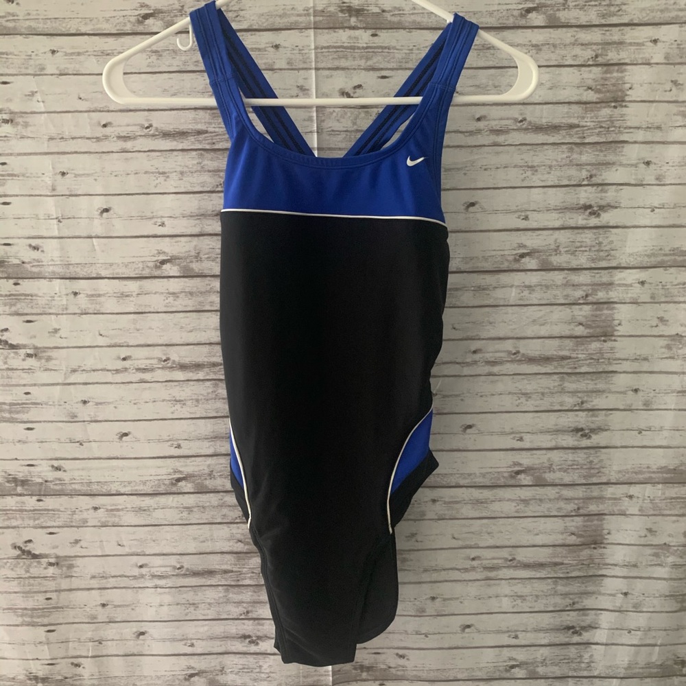 Nike Women’s Swimsuit Black/Blue 34/WM8